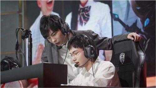 葛大爷爆料狼队视频大全,狼队视频大全背后的精彩瞬间 第1张 葛大爷爆料狼队视频大全,狼队视频大全背后的精彩瞬间 第1张