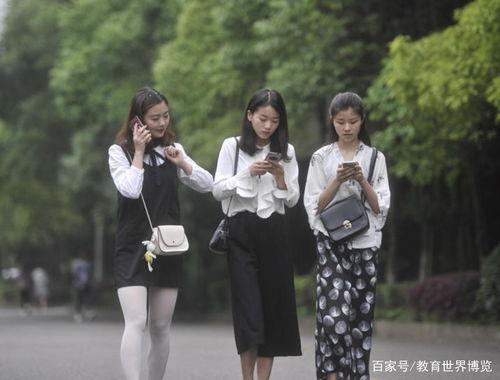 爆料北电某女生跳舞视频,青春活力展现校园风采  第2张